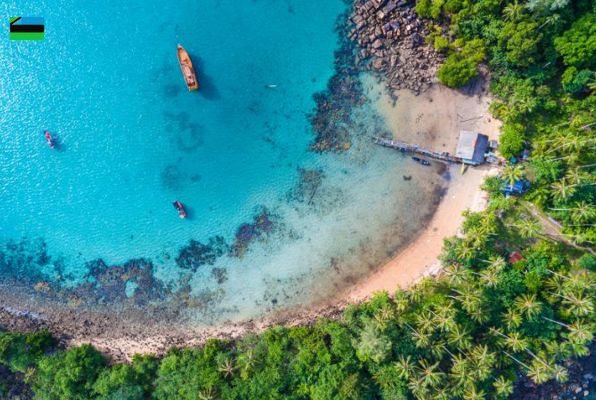 Zanzibar aan het strand Zanzibar van uit de lucht